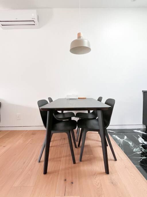 New Ample And Cozy One Bedroom Apt In Brooklyn At Rem-Casa New York Bagian luar foto