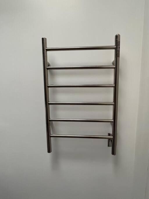 New Ample And Cozy One Bedroom Apt In Brooklyn At Rem-Casa New York Bagian luar foto