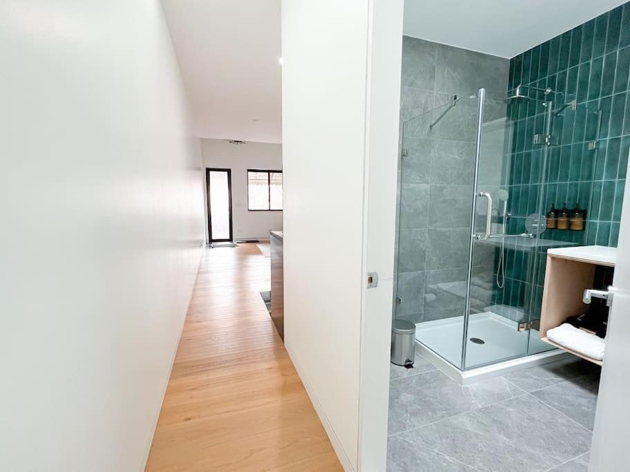 New Ample And Cozy One Bedroom Apt In Brooklyn At Rem-Casa New York Bagian luar foto